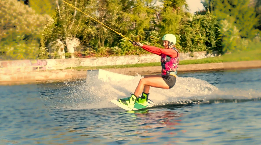 miniatura wake